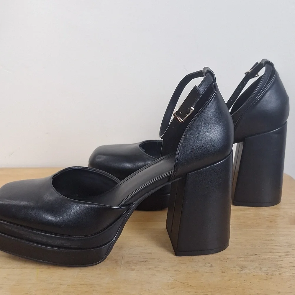 Wild Fable Black Square Toe Platform Block Heels Pumps Ankle Strap Size 8.5 - Picture 6 of 13